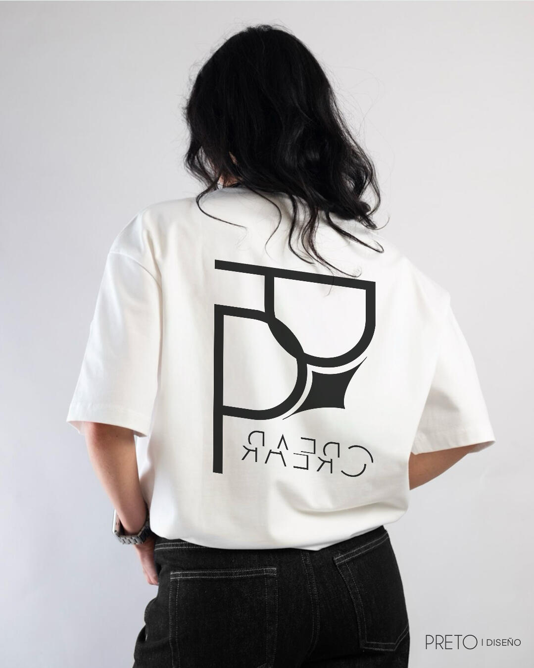 Remera PRETO · diseño Crear